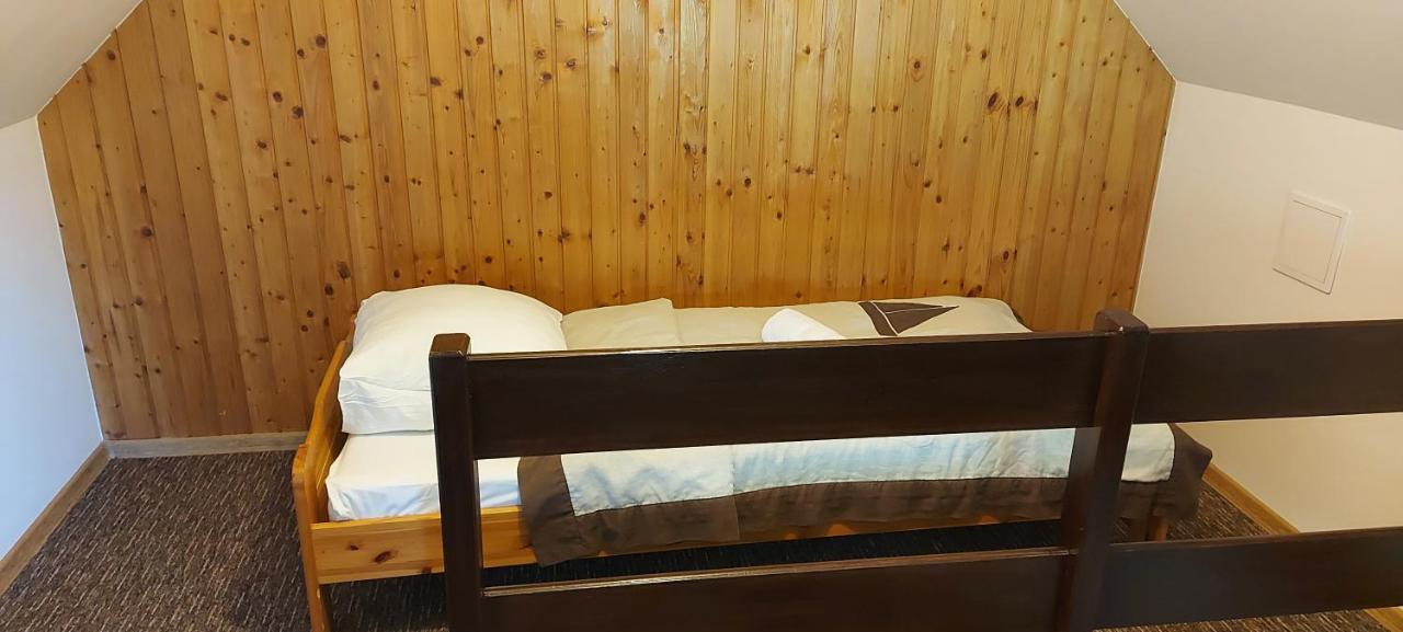Pan Dom Pracy Tworczej W Wierzbie Prázdninový areál